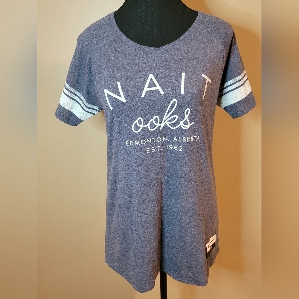 CHAMPION NAIT Ooks Short Sleeved T-shirt, Size Medium